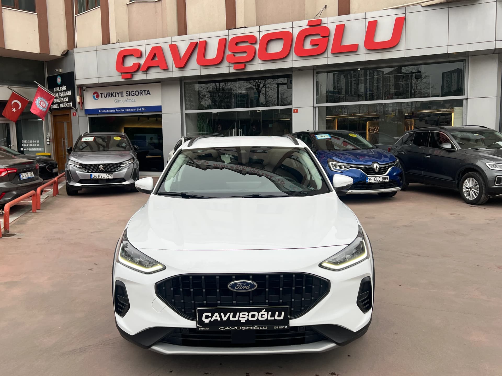 FORD Focus 1.5 EcoBlue Active Stil - Fotoğraf 1